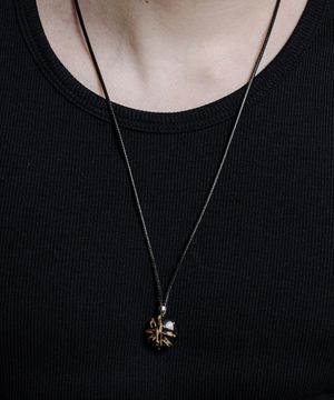 RAM006 PRESERVED LEAF NECKLACE