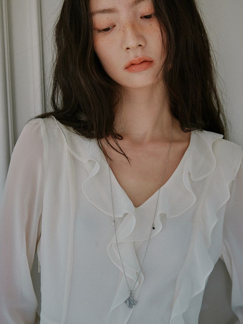 STARRY PETAL NECKLACE_GREY