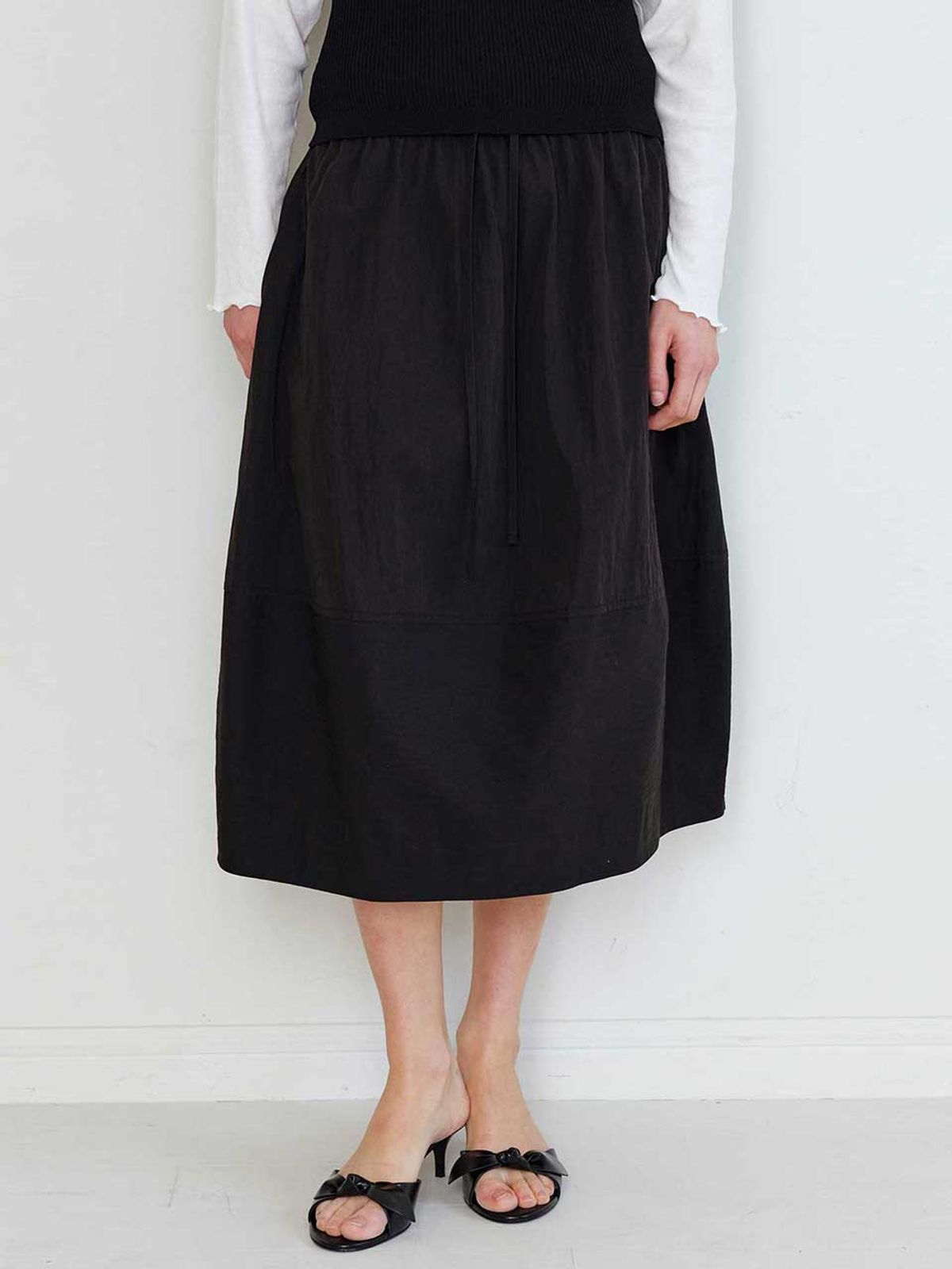 더라이(THERYE) Volume Midi Skirt(Black)