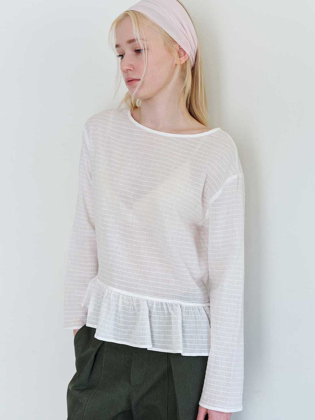 더라이(THERYE) Frill Detail Blouse(Ivory)