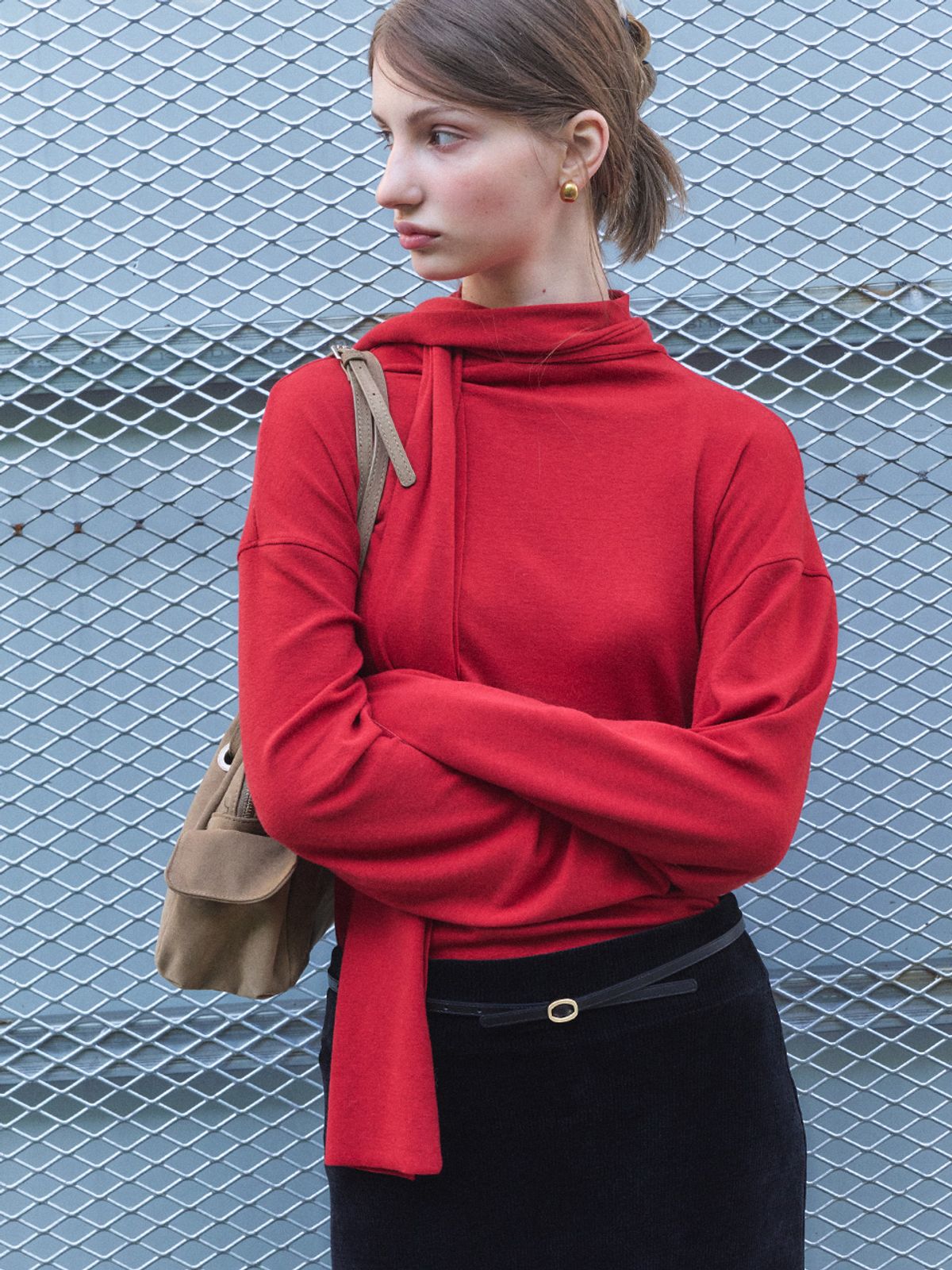 소플러(SOFLER) RIN SCARF NECK BLOUSE TOP_RED