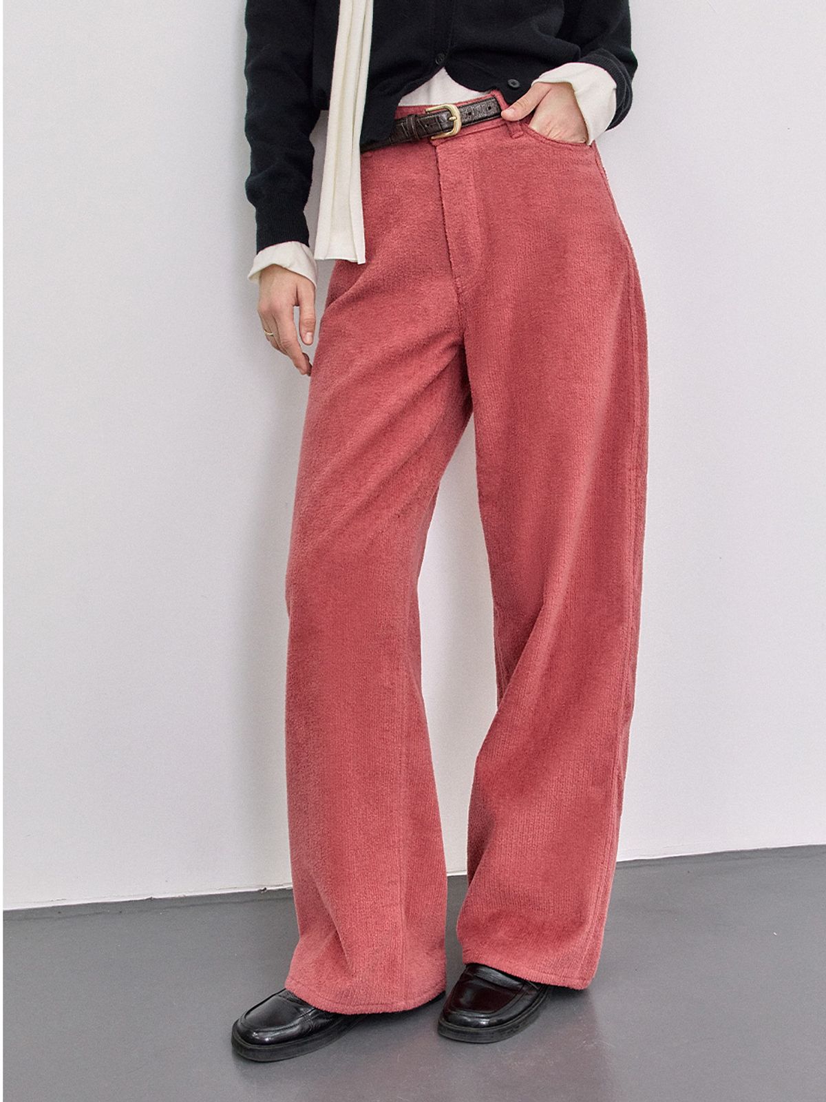 소플러(SOFLER) VOA CORDUROY FLEECE WIDE PANTS_PINK