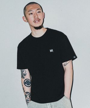 CROP TAG TEE - BLACK