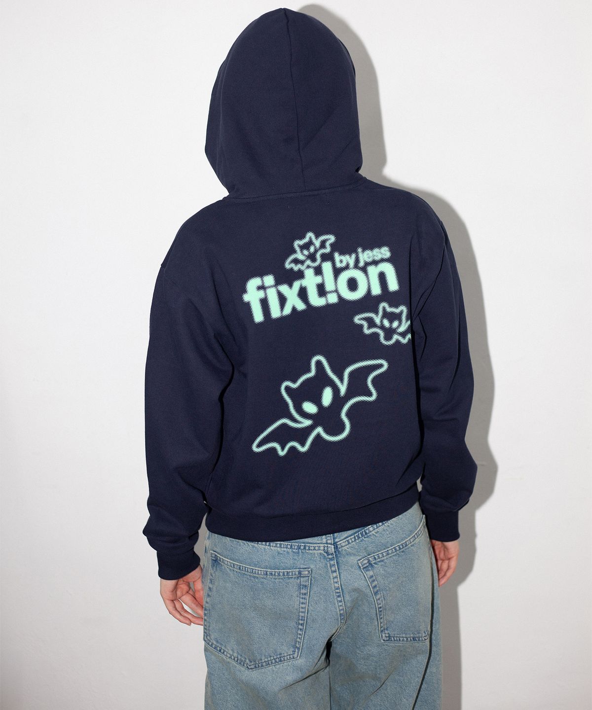 제스픽션(JESSFIXTION) FIXT!ON 3-BATS HOOD ZIP-UP (BLACK)