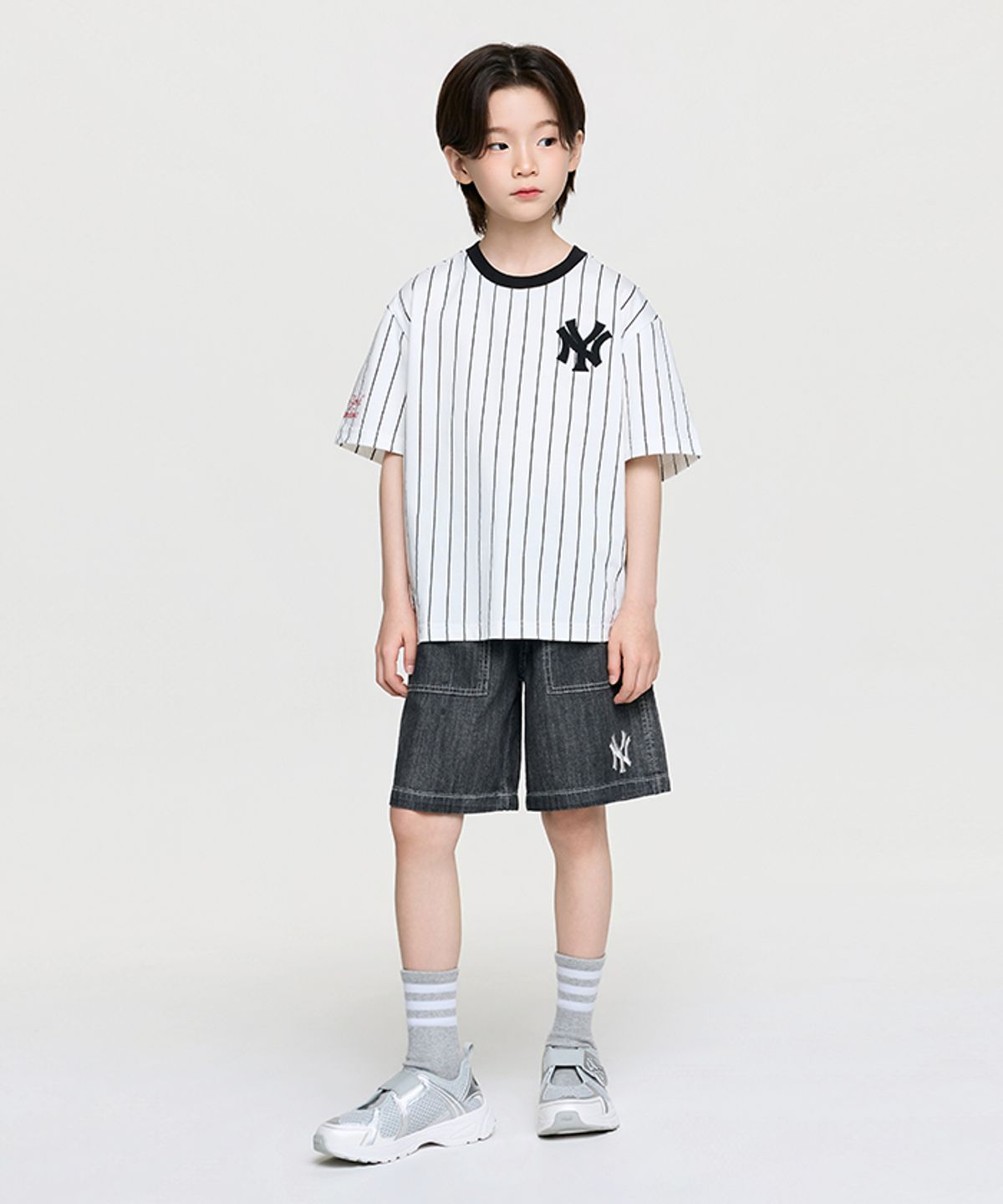엠엘비 키즈(MLB KIDS) 스트릿 베이직 스트라이프 데님 티셔츠세트 NY (L.Grey)