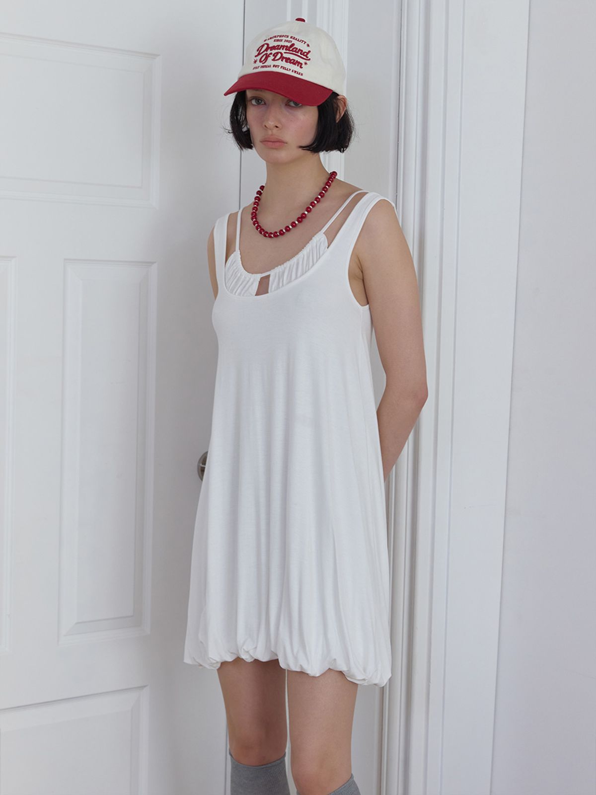 민더리(MEENDERI) SHIRRING LAYERED BALLOON DRESS - WHITE