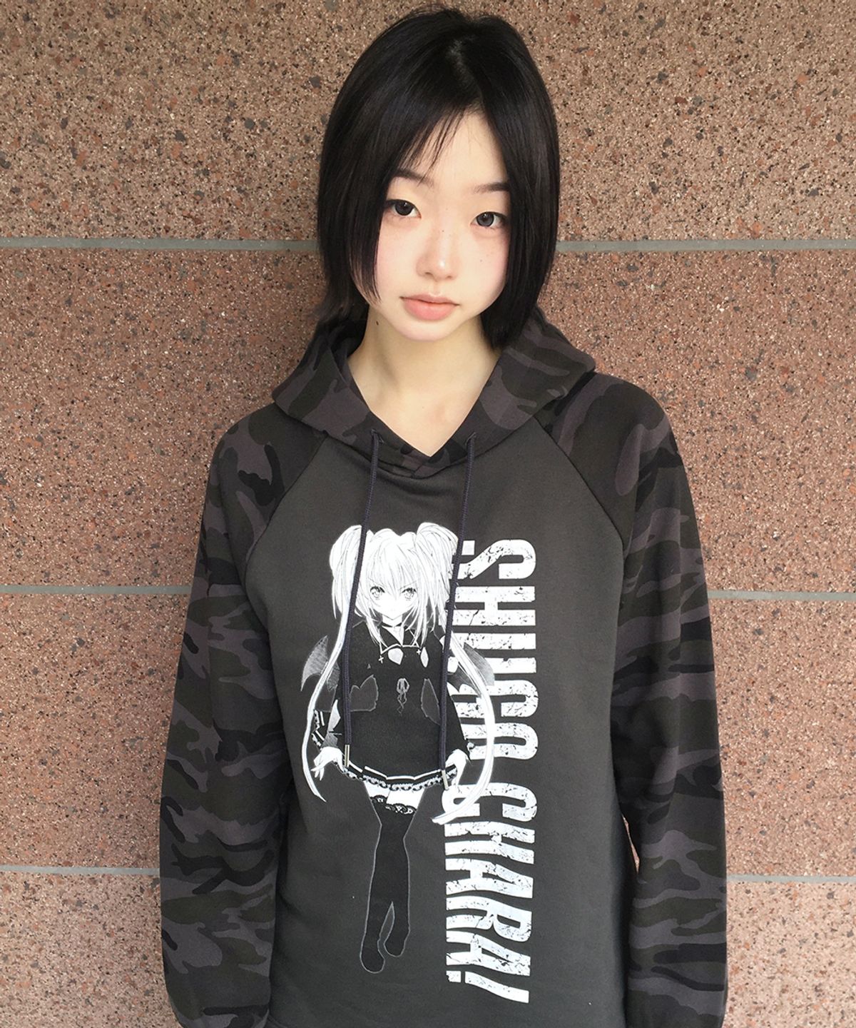 러브이즈트루(LUVISTRUE) SHUGO CHARA! RAGLAN HOODY(CHARCOAL)
