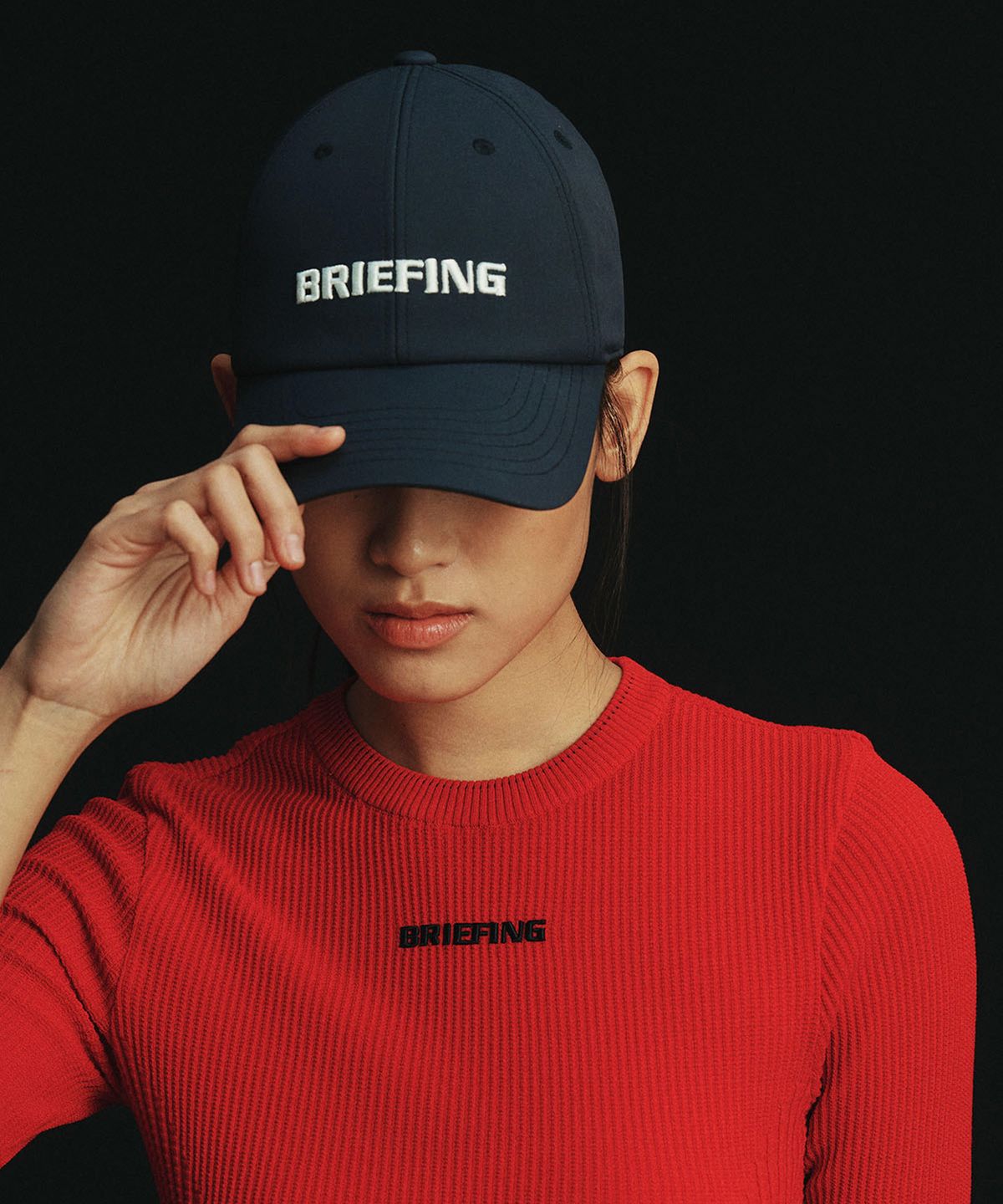 브리핑 골프(BRIEFING GOLF) 여자 미드 로고 스트럭쳐 캡_블랙
