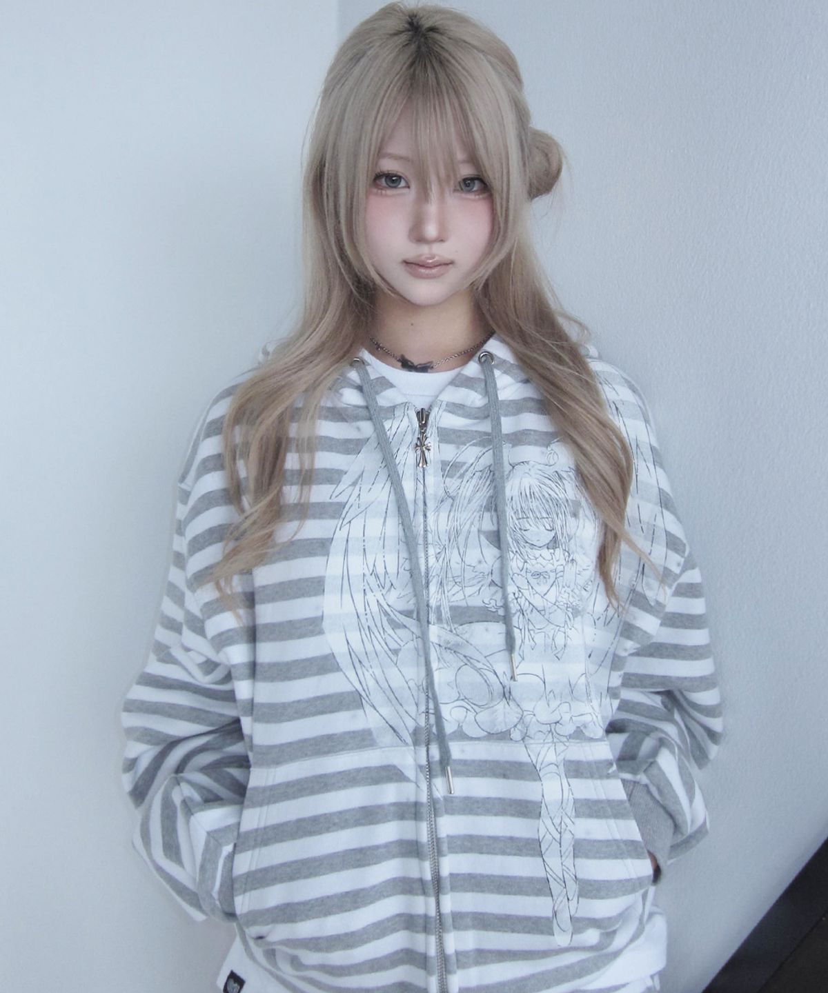 러브이즈트루(LUVISTRUE) SHUGO CHARA! STRIPE HOOD ZIPUP(GRAY)