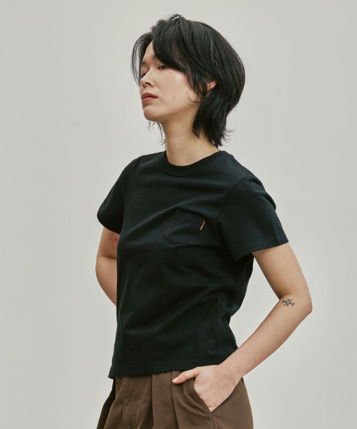 유니버셜 오버롤(UNIVERSAL OVERALL) 1950s SLIM T-SHIRT BLACK