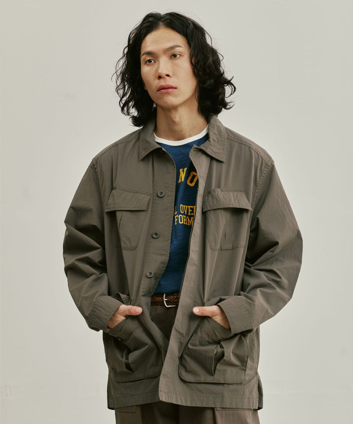 유니버셜 오버롤(UNIVERSAL OVERALL) UO GARMENT FATIGUE JACKET KHAKI