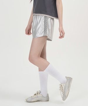 W 글로시 트랙 트레이닝 팬츠 (SILVER)