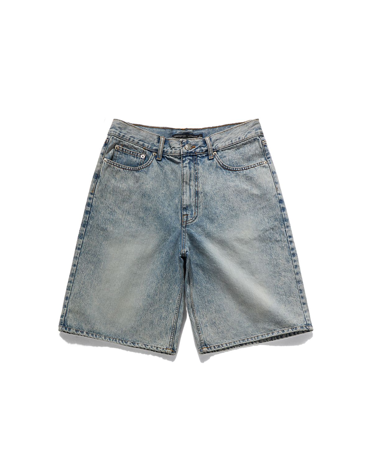 언어펙티드 에센셜(UNAFFECTED ESSENTIAL) RELAXED BERMUDA DENIM SHORTS / LIGHT BLUE