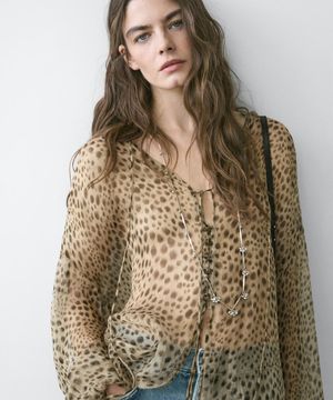 애니멀 프린트 플루이드 블라우스