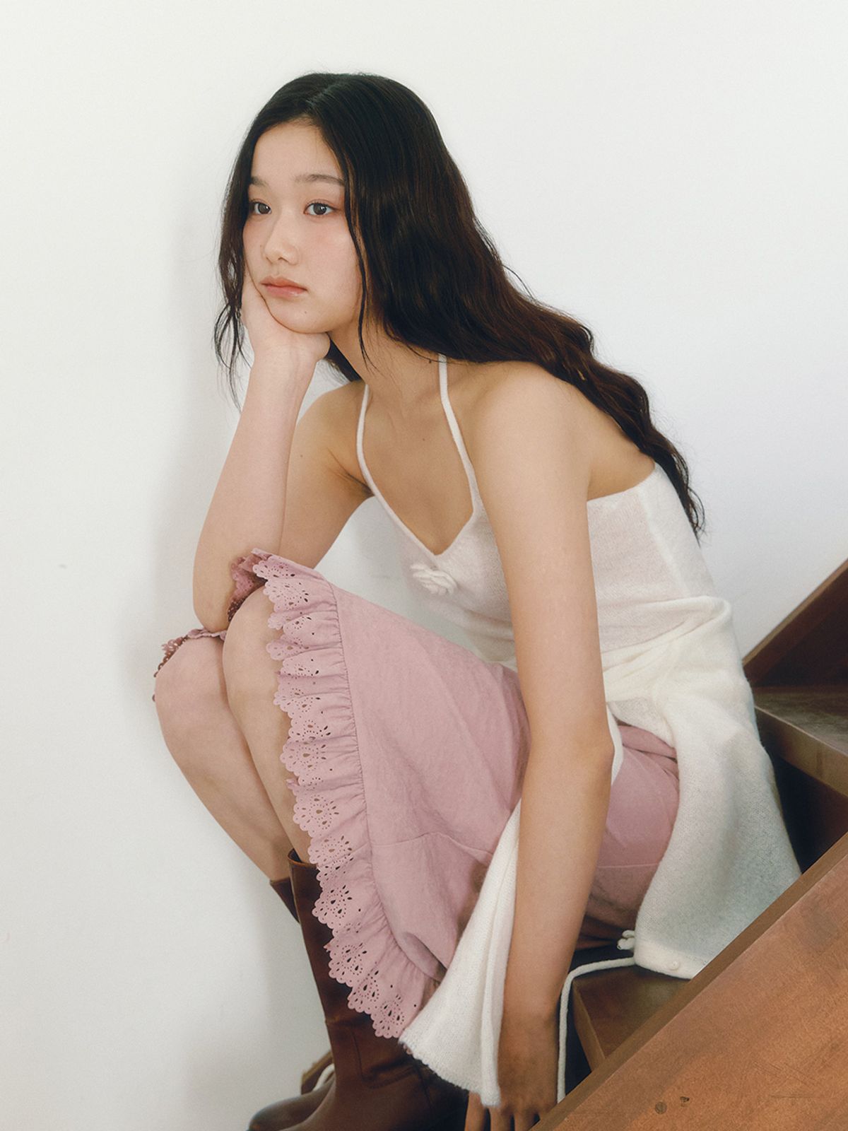 가니송(GANISONG) 펀칭 트림 펜슬 스커트_핑크