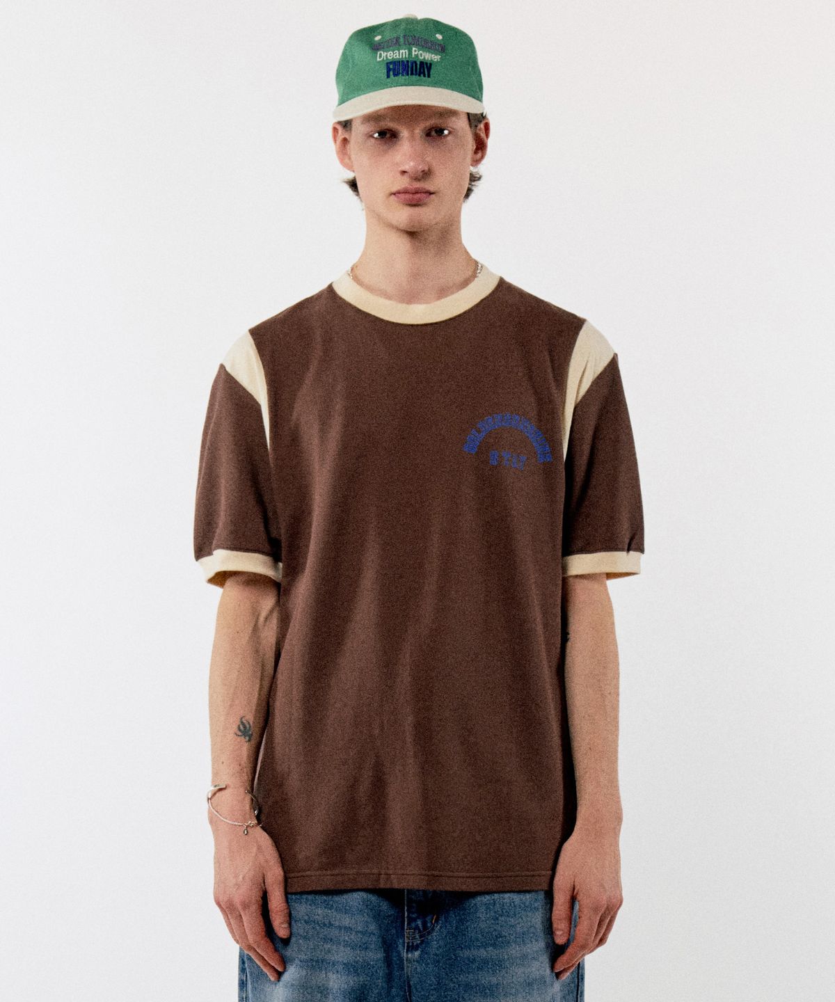 골든선샤인(GOLDEN SUNSHINE) STAY PQ TEE_BROWN