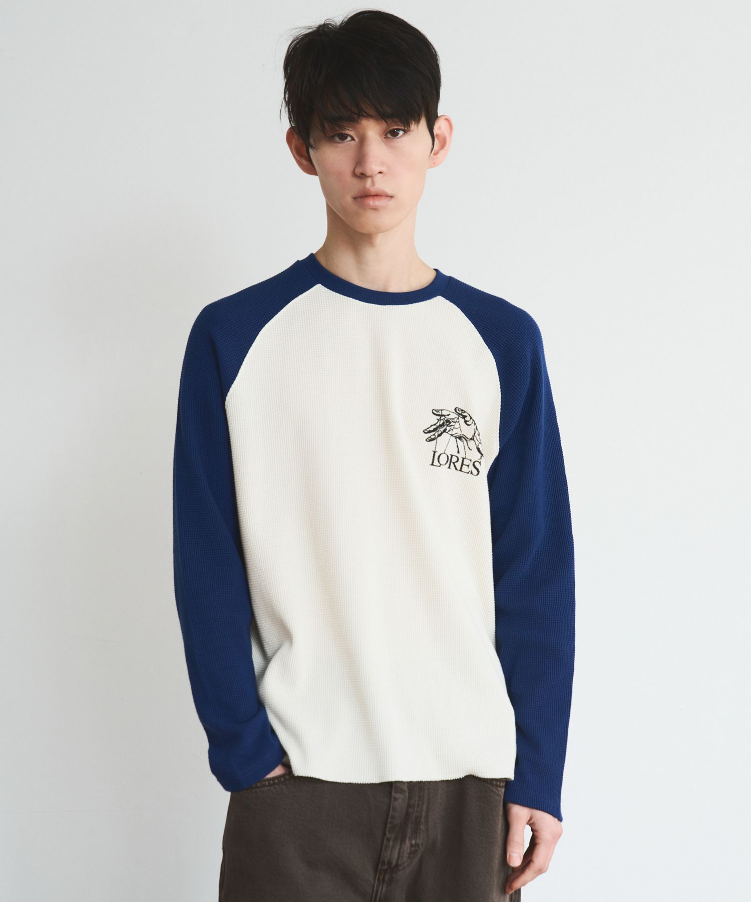 MUSINSA公式 | LORES 2-Tone Raglan Thermal - Blue