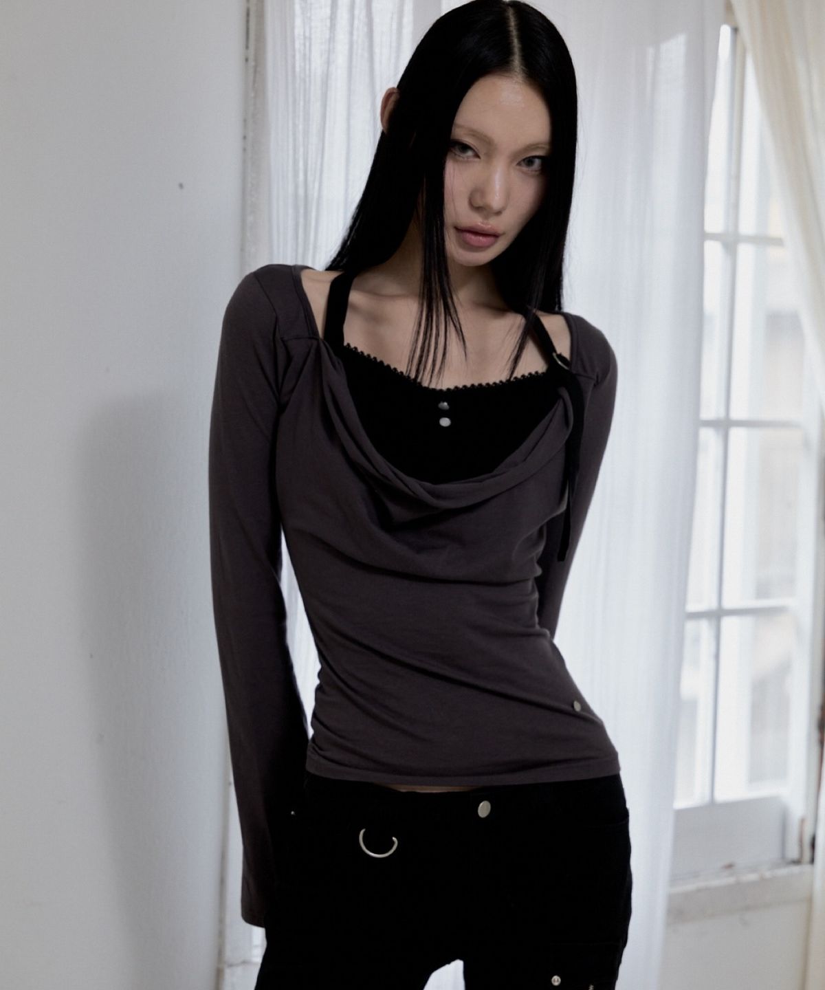 511비전(511VISION) TANNY BUCKLE HALTER DRAPE TOP , CHARCOAL