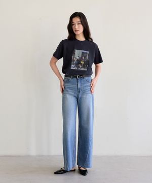 Curved Line Wide Denim