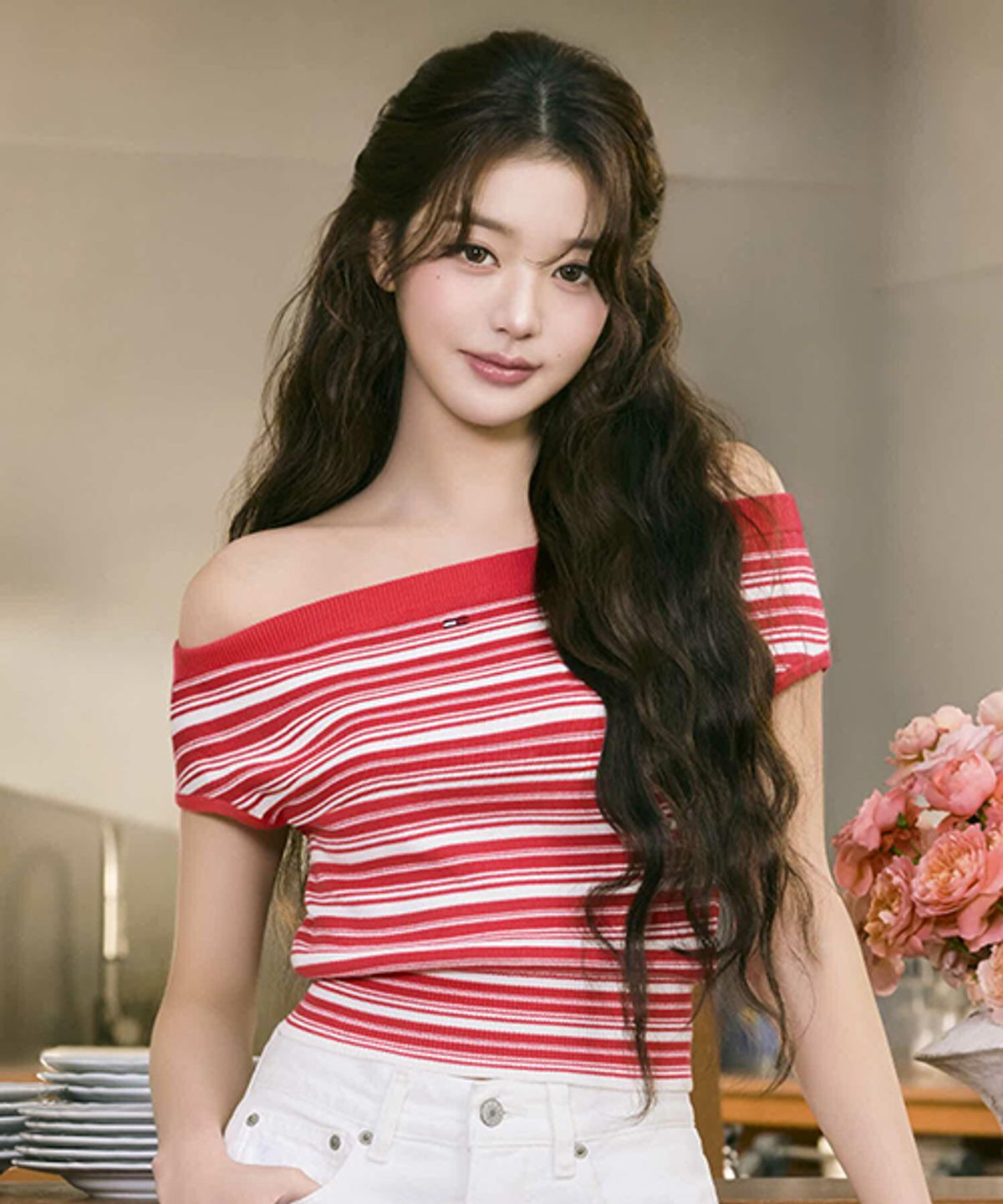 타미진스(TOMMY JEANS) 스트라이프 오프 숄더 스웨터 (T32G1KTO35TWT1XK3)