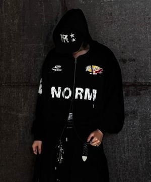 NORM WILFORD ZIP-UP HOODIE [BLACK]