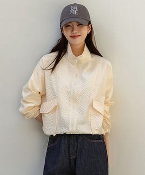 아쎄 엠보 하이넥 윈드점퍼_F6S260JP