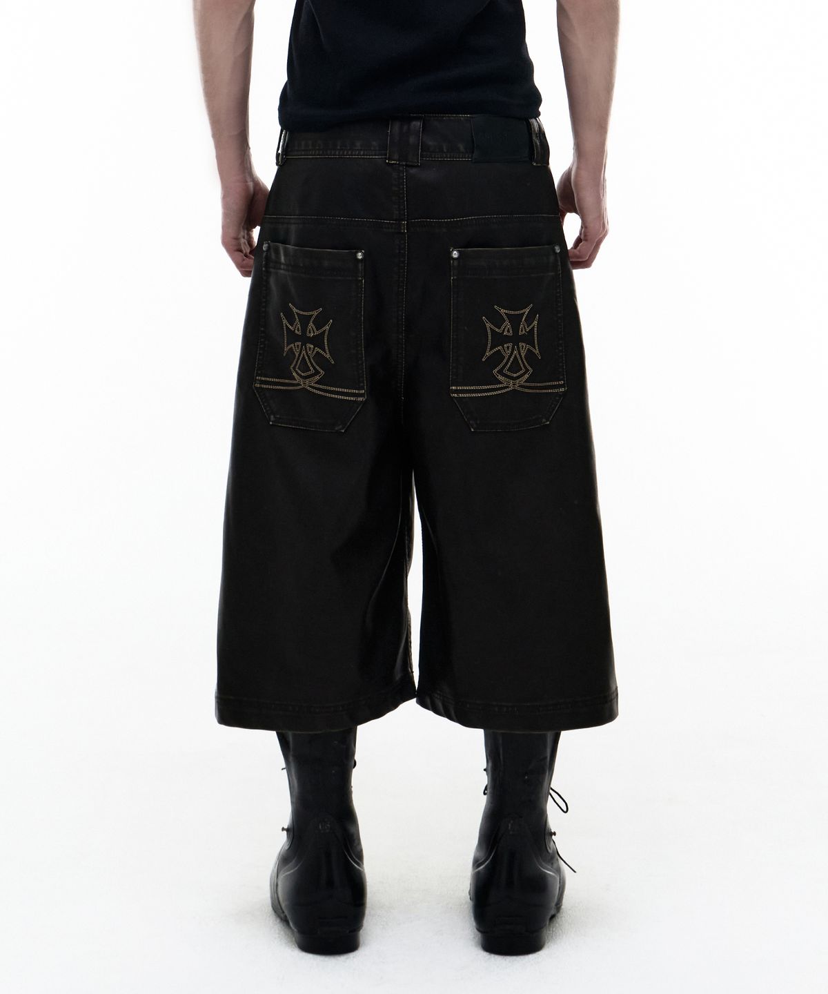오퍼스 0012(OPUS 0012) Op. 08 DUNE LEATHER MAXI SHORTS BROWN