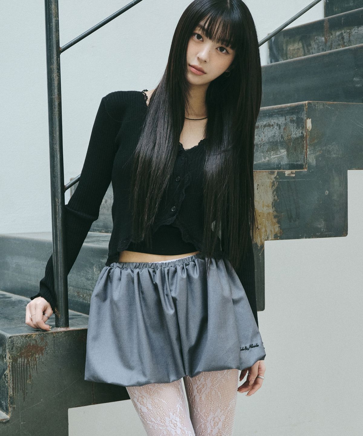 닉앤니콜(NICK&NICOLE) VOLUME BALLOON SHORTS_CHARCOAL