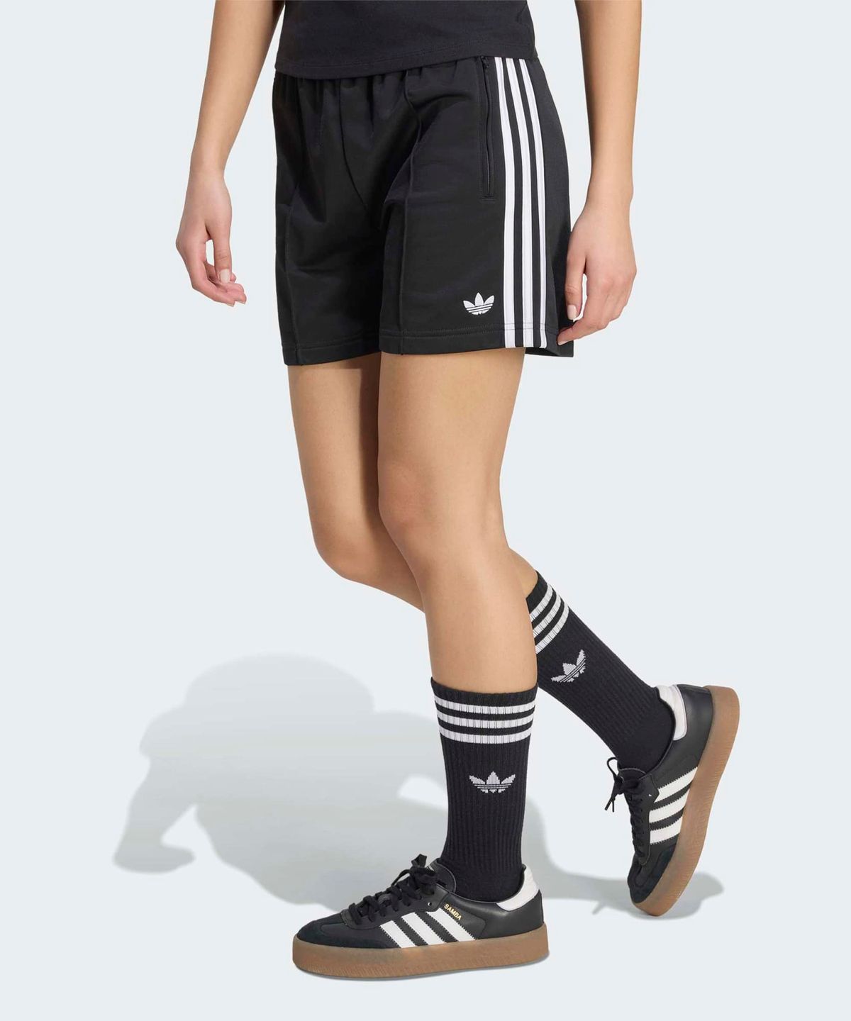 아디다스(ADIDAS) 파이어버드 클래식 숏 팬츠 - 블랙:화이트 / KD5569