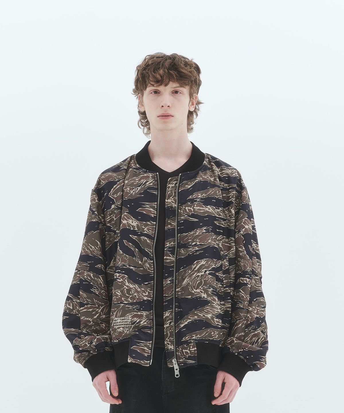 밀라코드(MILACODE) Tiger Print Bomber Jacket (TIGER )