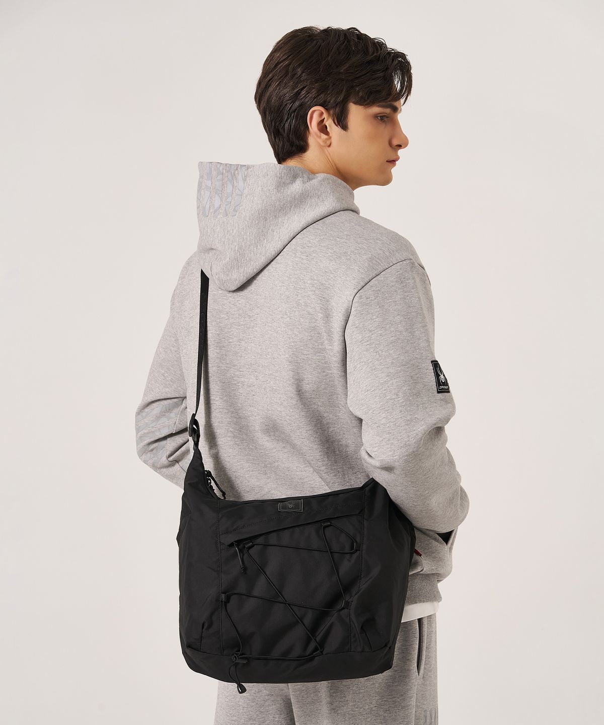 스파이더(SPYDER) 공용 경량 유니 10L 호보백 SPLPBNBG301MBLK