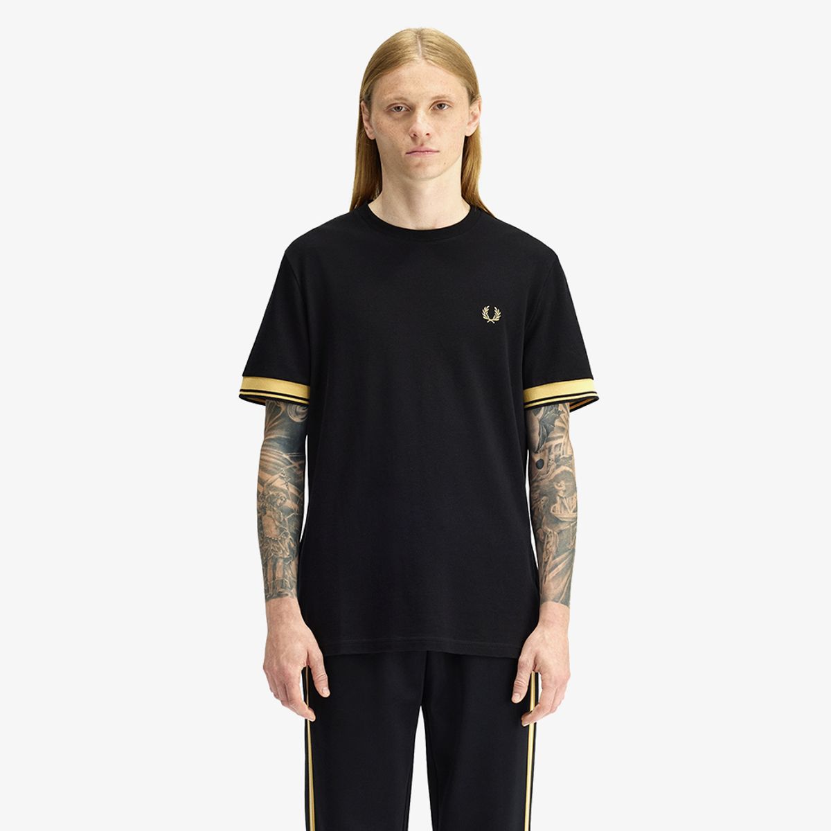 프레드페리(FRED PERRY) [Sharp] 트윈 팁 커프 티셔츠 - 블랙/샴페인 AFPM2612396-90A