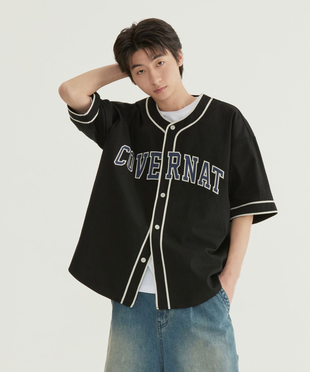 커버낫(COVERNAT) 아치 로고 베이스볼 하프 셔츠 블랙