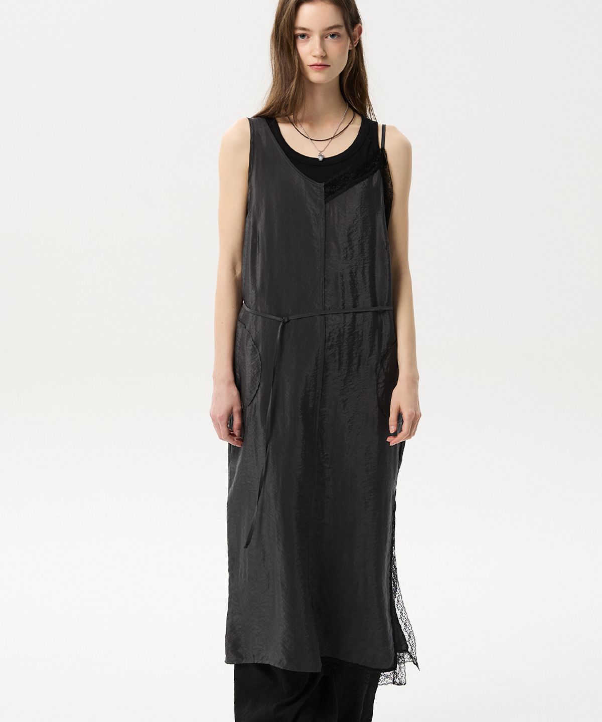 미드앤로우(MIDNLOW) Unbalanced Layered Dress