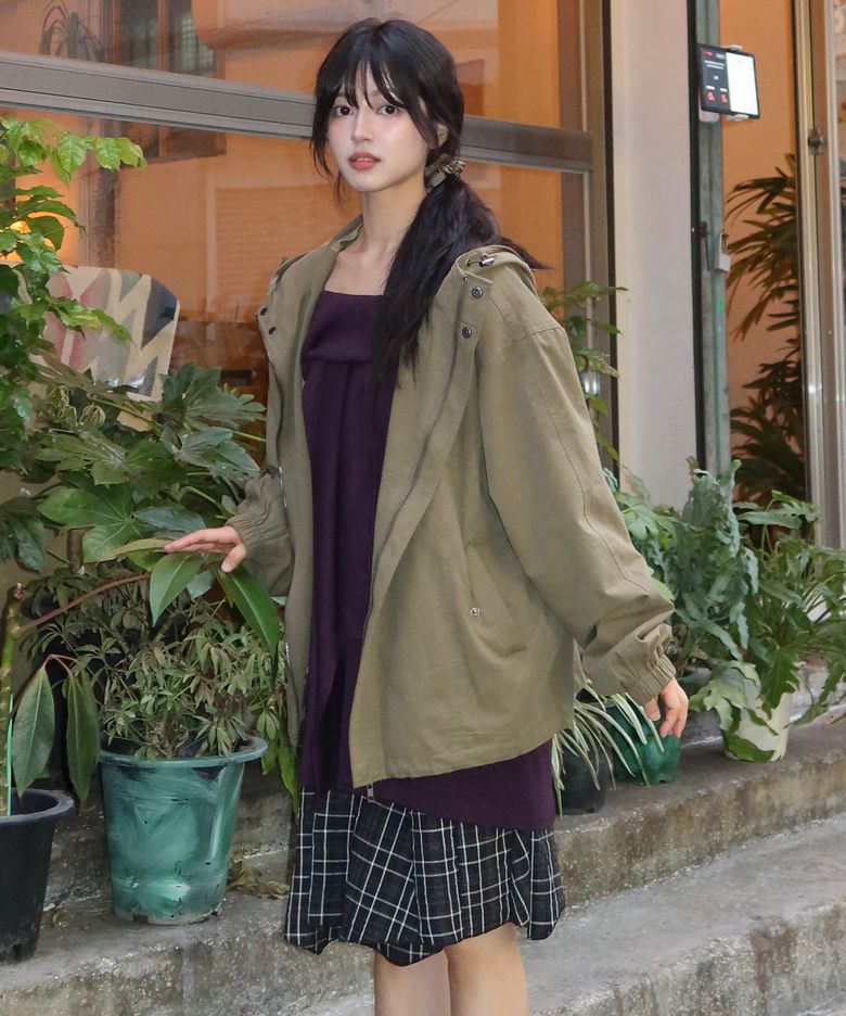 피쉬테일 크롭 야상 후드 점퍼 (카키)