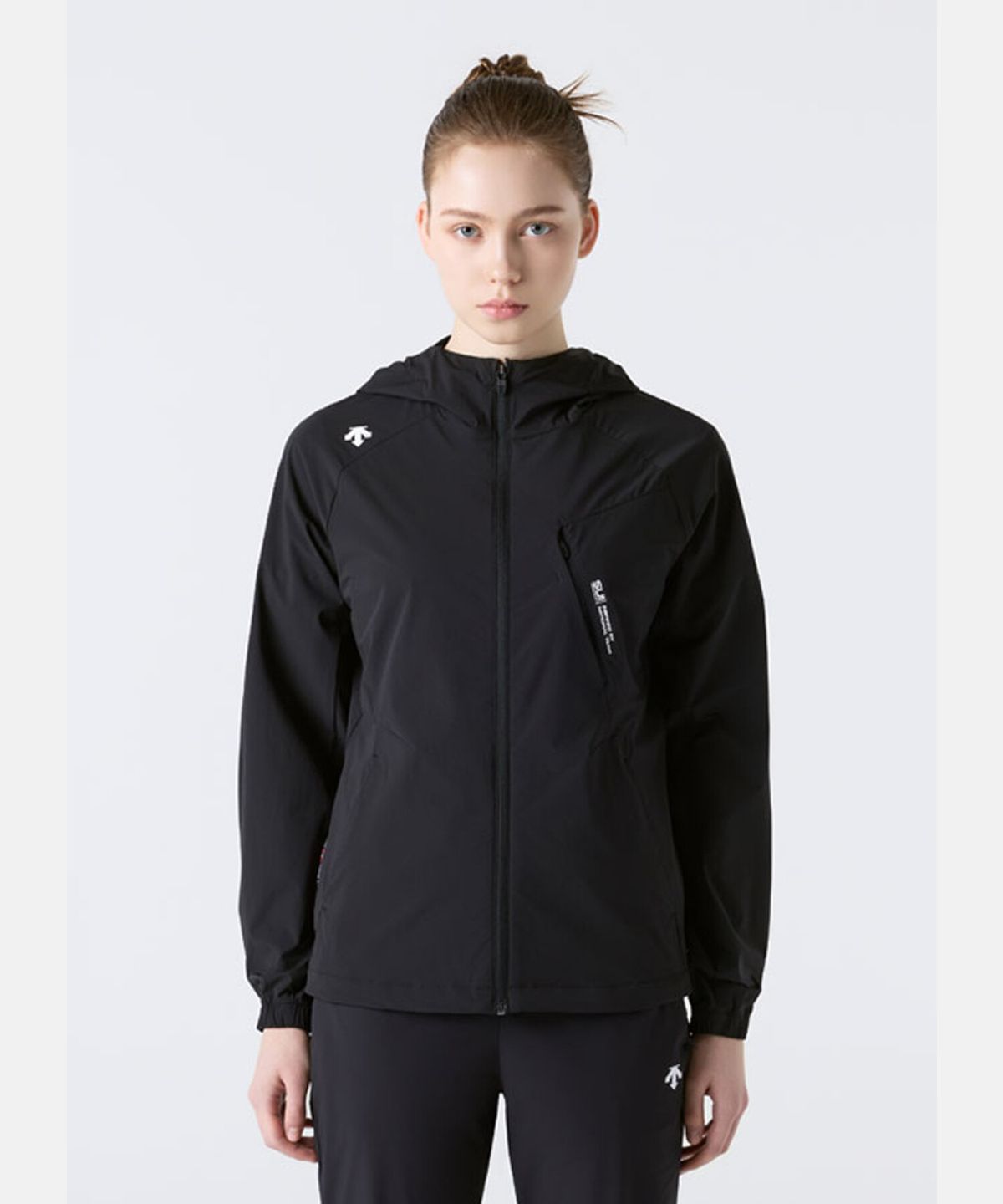 데상트(DESCENTE) 스위스 트라이애슬론 쿨링 집업 자켓 블랙 SR223IWT42