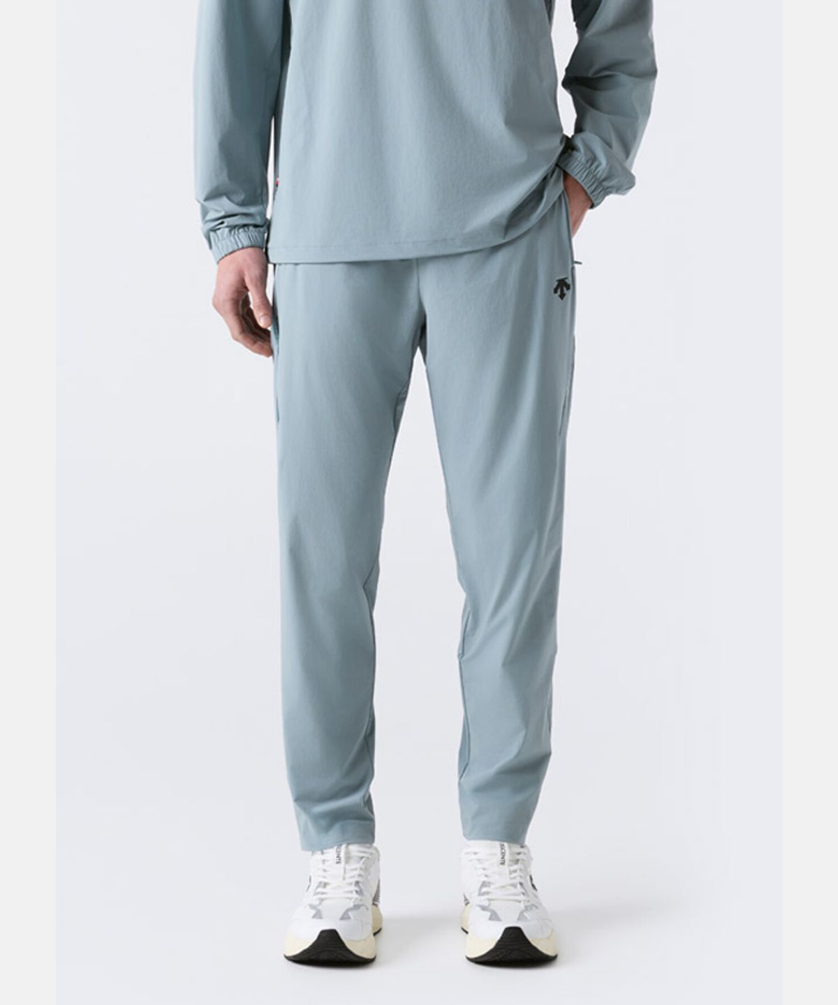 데상트(DESCENTE) 스위스 트라이애슬론 트레이닝 쿨링 팬츠 그레이 SR221IWP42