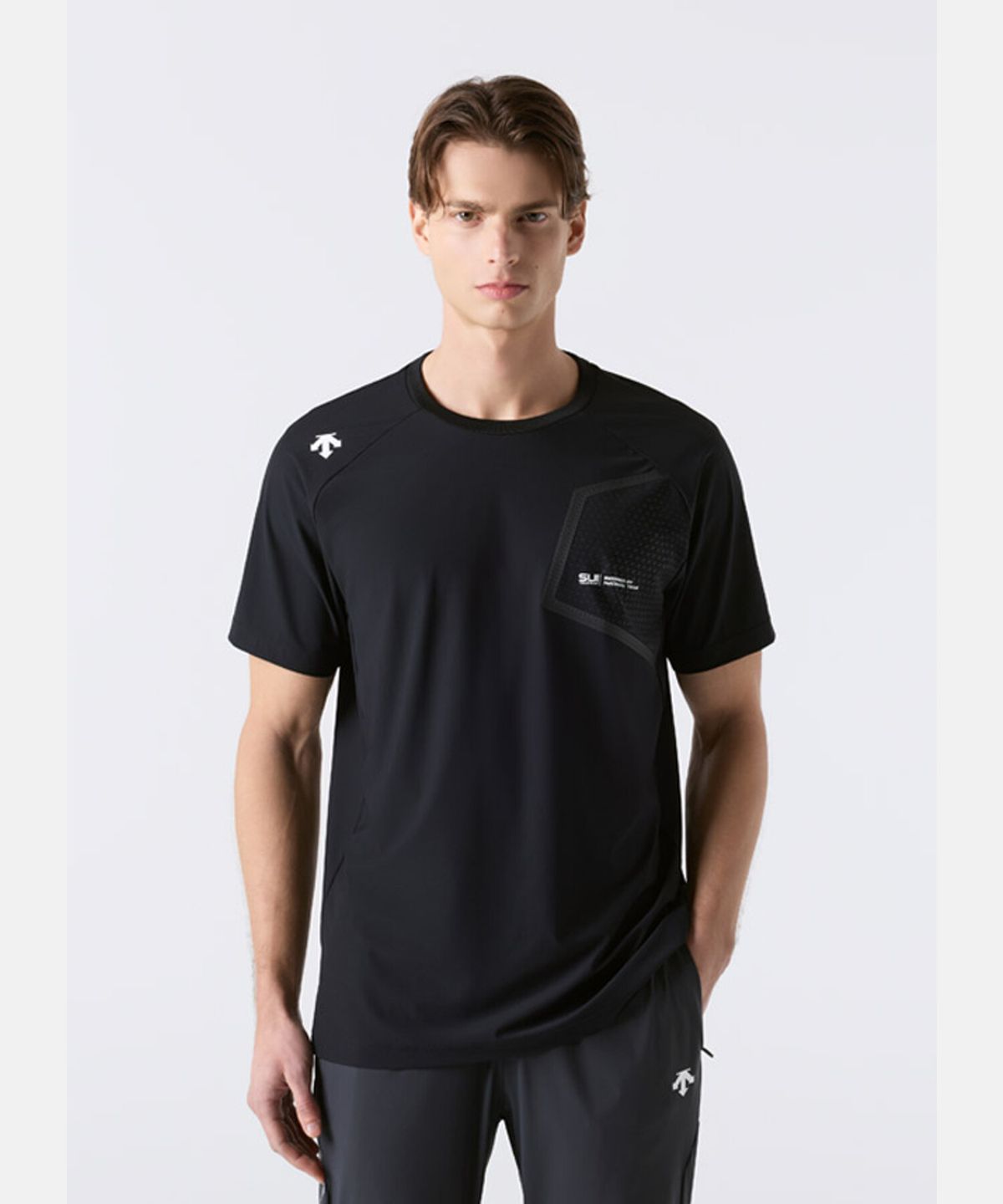 데상트(DESCENTE) 스위스 트라이애슬론 메쉬 트리코트 반팔 티셔츠 블랙 SR221ITS52