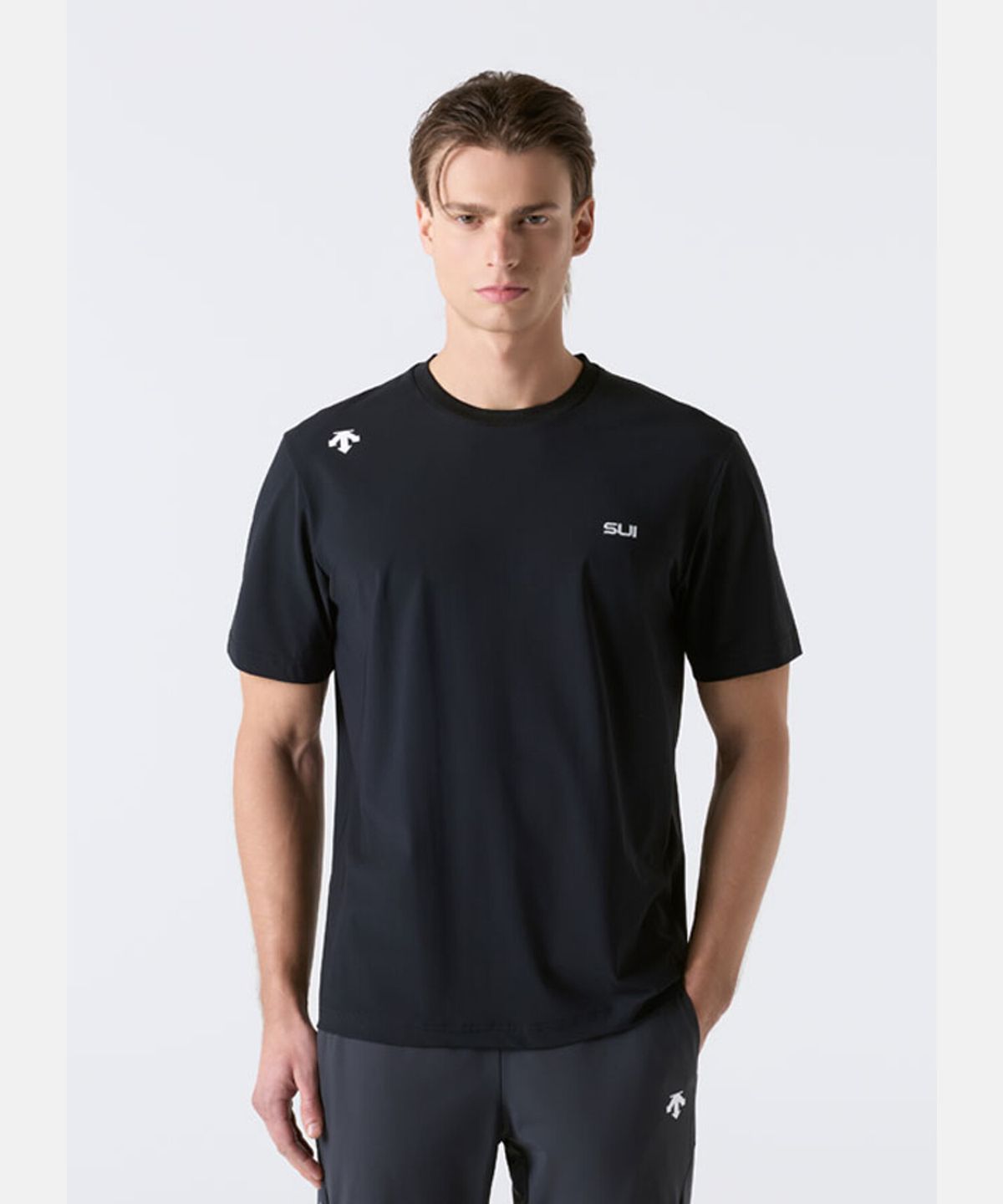 데상트(DESCENTE) 스위스 트라이애슬론 트리코트 반팔 티셔츠 블랙 SR223ITS54