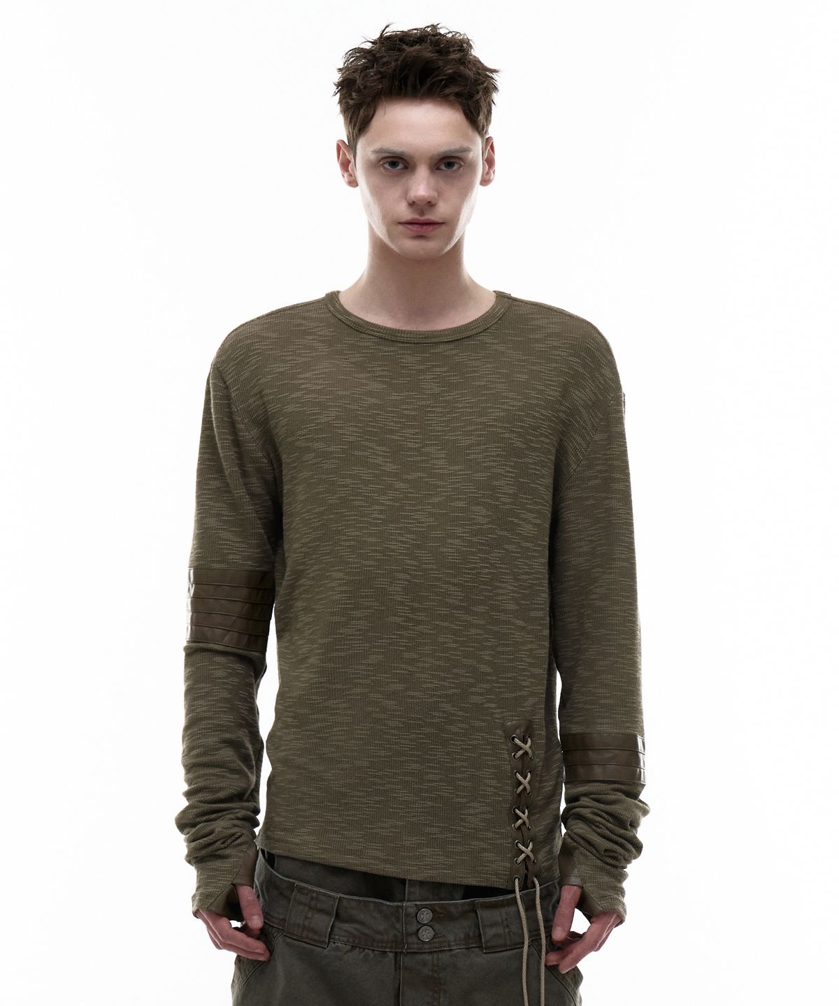 오퍼스 0012(OPUS 0012) Op. 07 REIN PATCH LONG SLEEVE BROWN