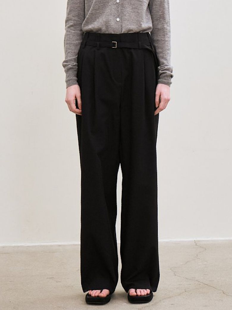 belted two-tucked pants (black)