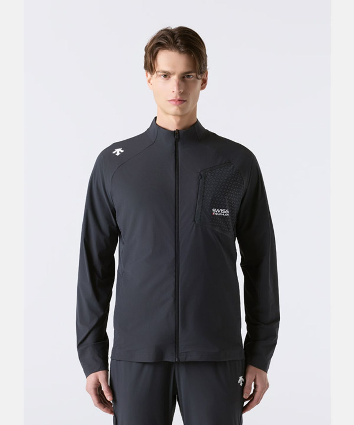 데상트(DESCENTE) 스위스 트라이애슬론 쿨링 트리코트 트레이닝 자켓 차콜그레이 SR221IFT42