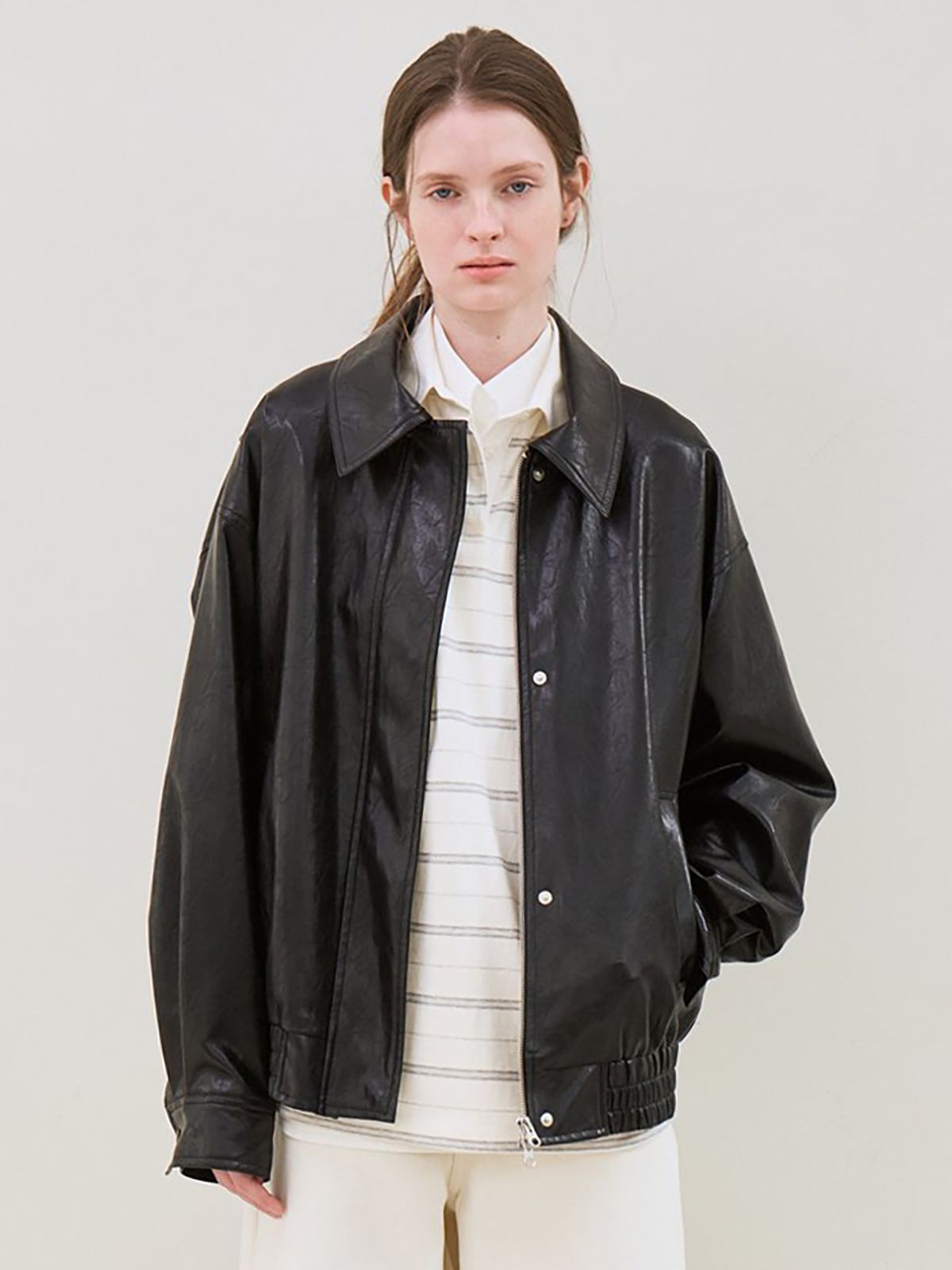 르(LE) faux leather over-fit blouson (black)