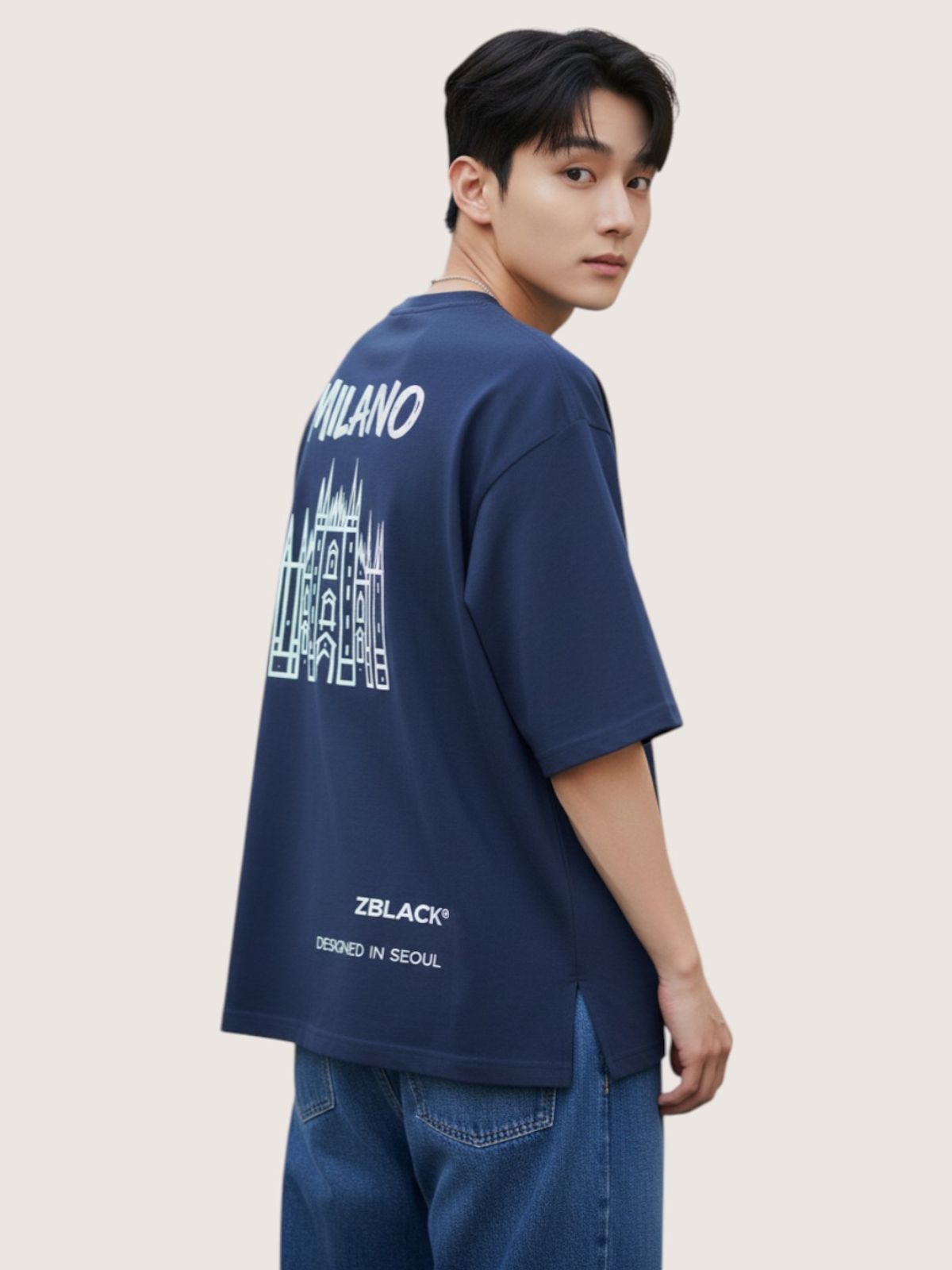 지블랙(ZBLACK) 패션위크 시티 밀라노 7부 티셔츠(NAVY)