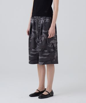 DGDP 버뮤다 카모 포인트 카고 스웨트 숏 팬츠_차콜