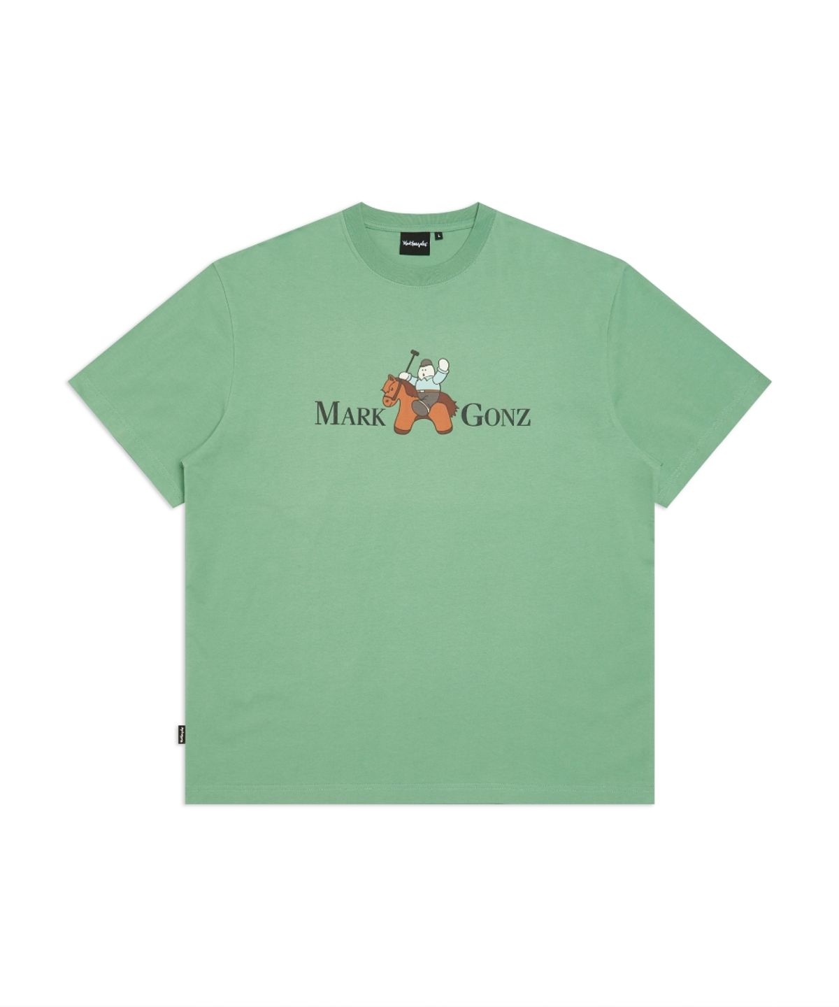 마크곤잘레스(MARK GONZALES) 라이딩 홀스 슈무 그래픽 티셔츠 - VINTAGE GREEN