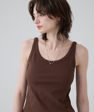 DGDP 스퀘어 로고 나시 티셔츠_브라운