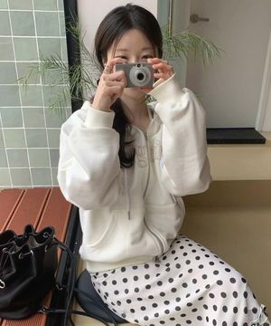 마가린 아플리케 루즈 투웨이 지퍼 후드집업 아이보리