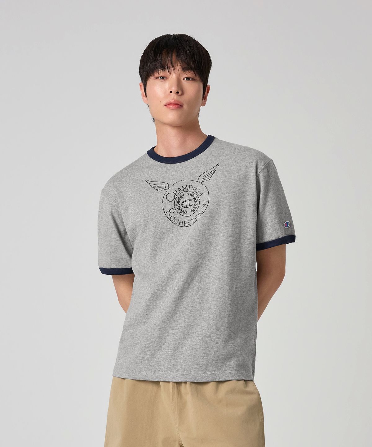 챔피온(CHAMPION) 헤리티지 로체스터 링거 티셔츠 Grey