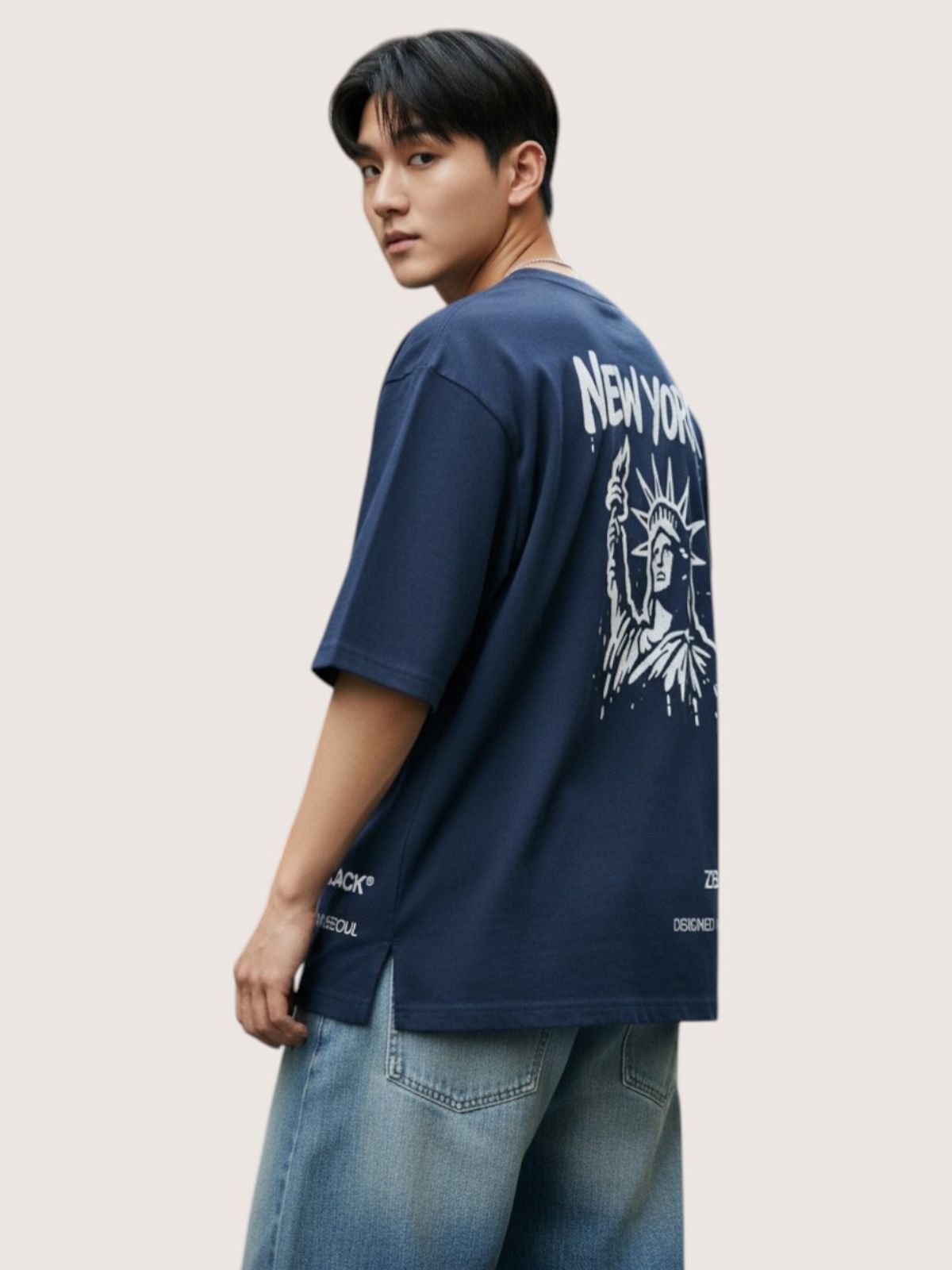 지블랙(ZBLACK) 패션위크 시티 뉴욕 7부 티셔츠(NAVY)